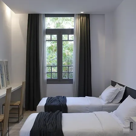 Innathens Aparthotel